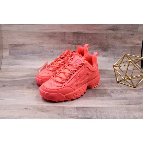 Red Fila Sneakers Size 9 - Picture 10 of 11